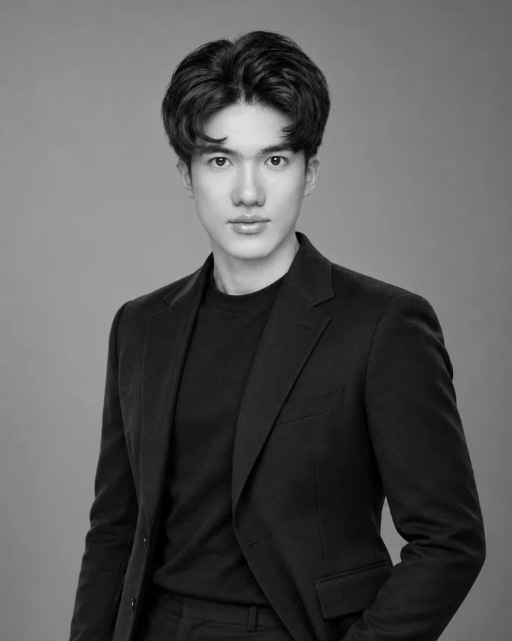 Portrait of Mark Xu